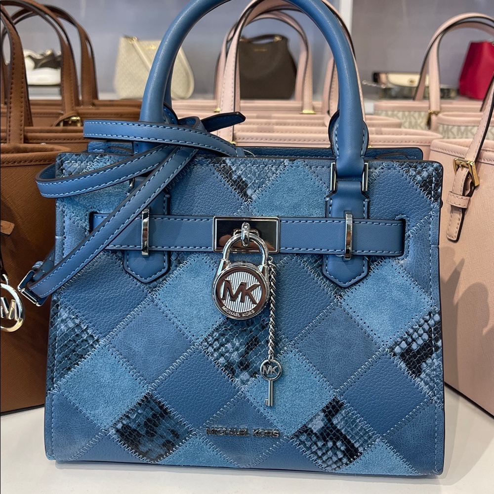 MICHAEL KORS Hamilton Sm Patchwork Satchel Crossbody Bag
Cornflower
NWT - Picture 11 of 16